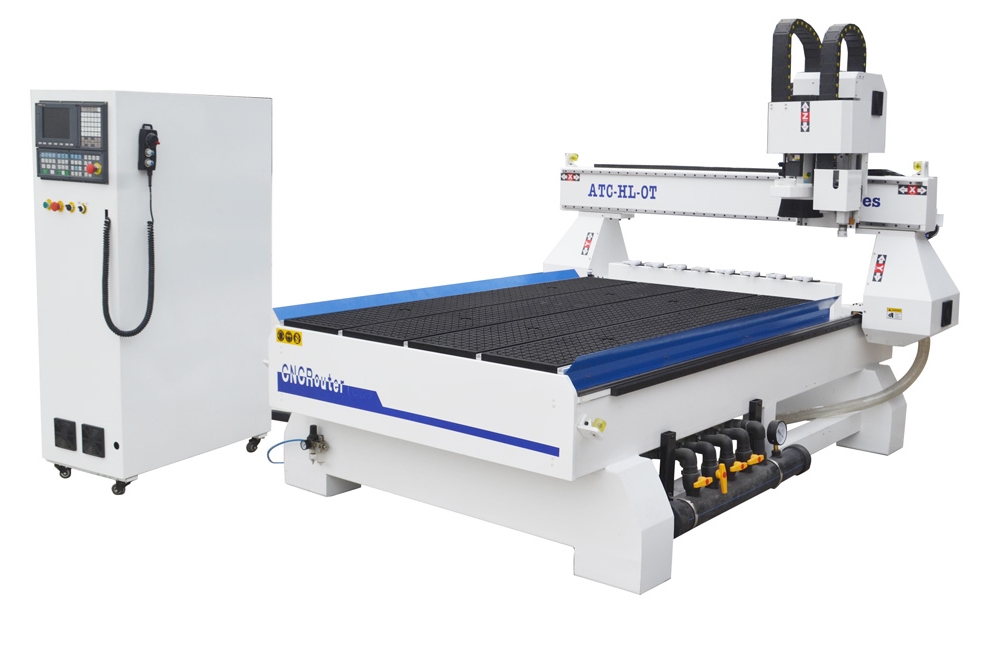 CNC router s oscilačním nožem